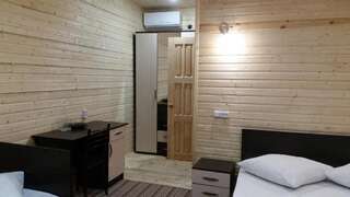 Гостевой дом Guest House Ahan Гагра Трехместный номер «Комфорт» с душем-16